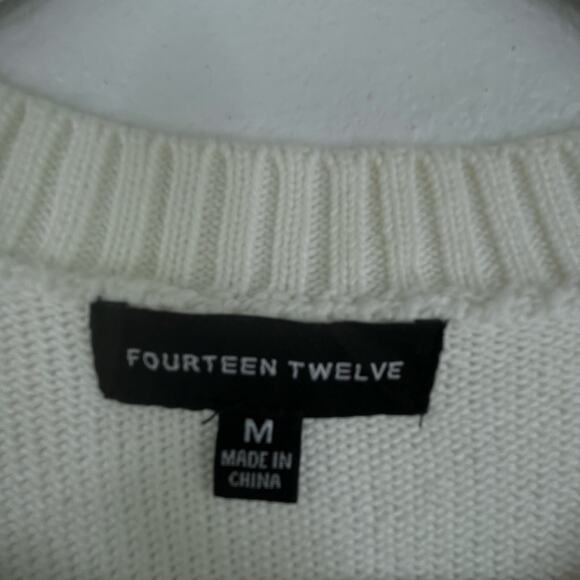 Fourteen Twelve Ivory American Flag Knit Crew Neck Sweater Womens Medium - Picture 8 of 13